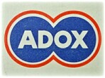 Das Logo von Adox wird angezeigt